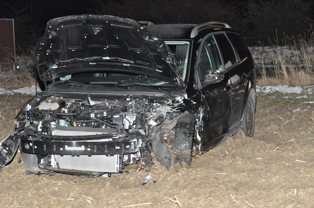 VU mit Fahrerflucht Koeln Loevenich P24.JPG